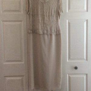 R&M Richards 12P cream dress